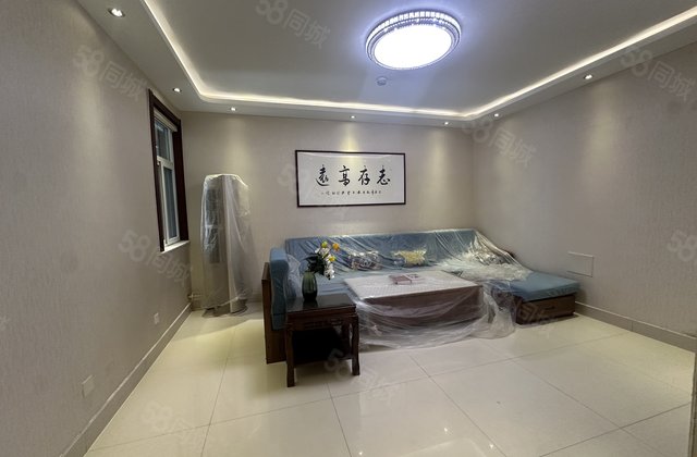 湖畔佳苑 带车位带储藏室，价格可以精装修，采光好，位置好实验
