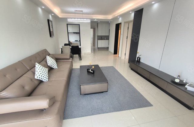 建设路 阿尔卡迪亚一期120平三室两卫88.8万