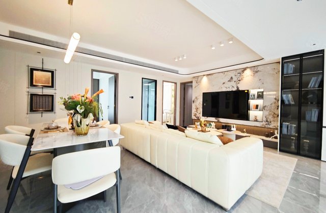 中海右岸(一期)3室2厅106.5㎡160万二手房图片