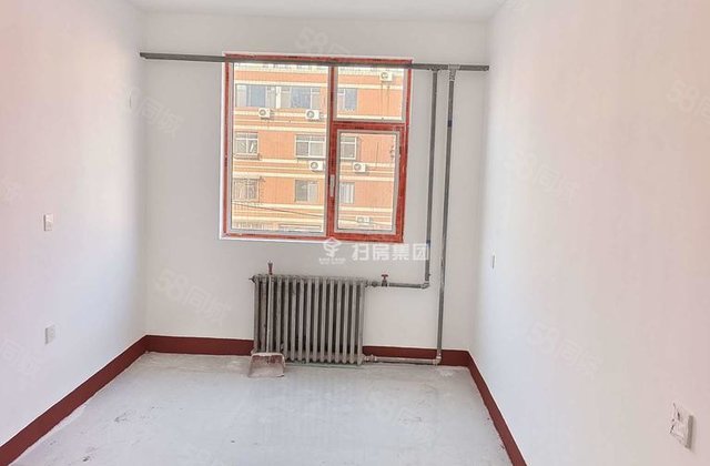 精装文轩外国语对面 市公安局家属院不是顶 带储 闸南商厦