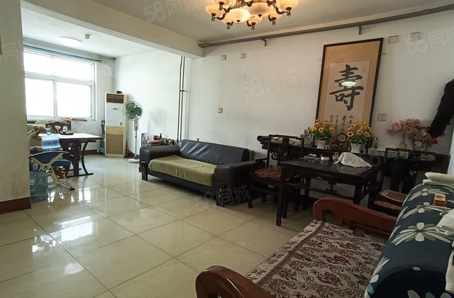 文轩总瑞祥小区南北通透看房方便小区停车方便