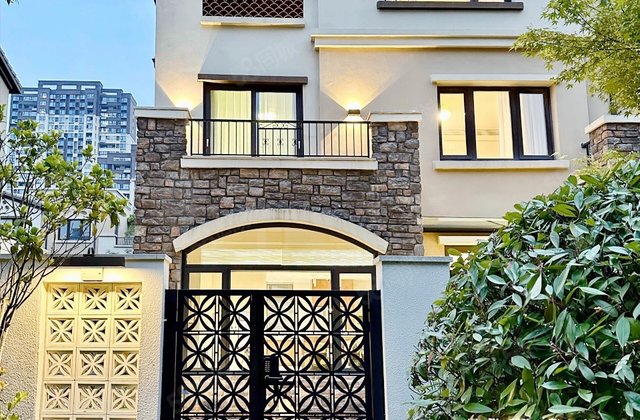 南湖国际社区(南区)5室2厅186.5㎡188万二手房图片