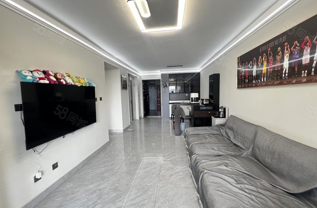 万达北 精装修 三室两厅一卫，送车位储藏室 106平 真实售