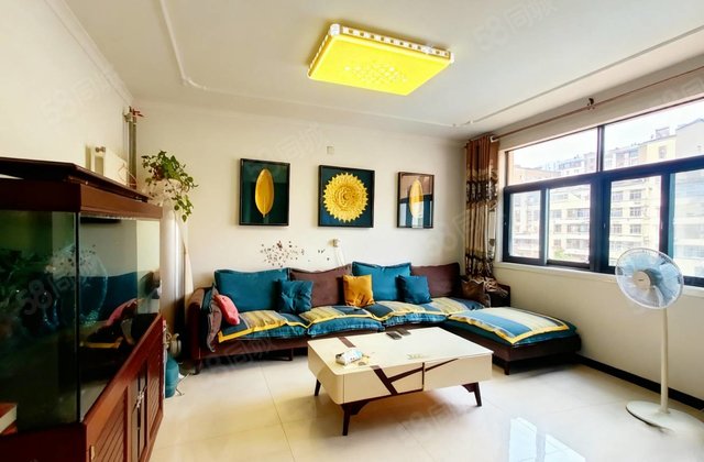 东昌 水城中学 第三   看房方便 房东急售三室向阳停车方便