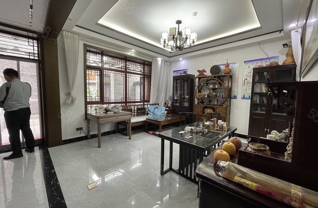 古城区联排别墅   精装  边户  好出行  好停车456