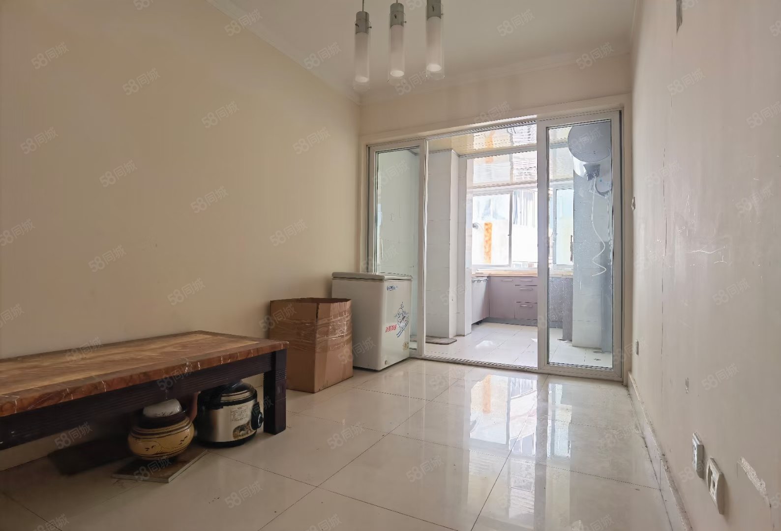 中国人民银行阿坝州中心支行宿舍区3室2厅1卫119㎡东南70万