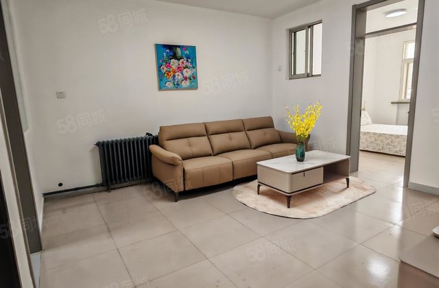 东昌中学 育新街 新区 精装修 步梯一楼 南北通透 采光好