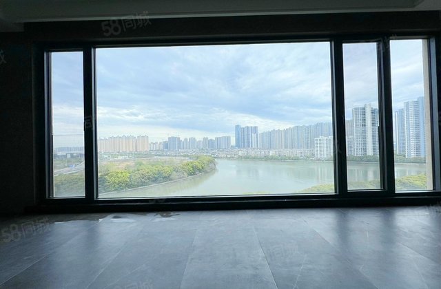 明月兰庭4室2厅179.83㎡299万二手房图片