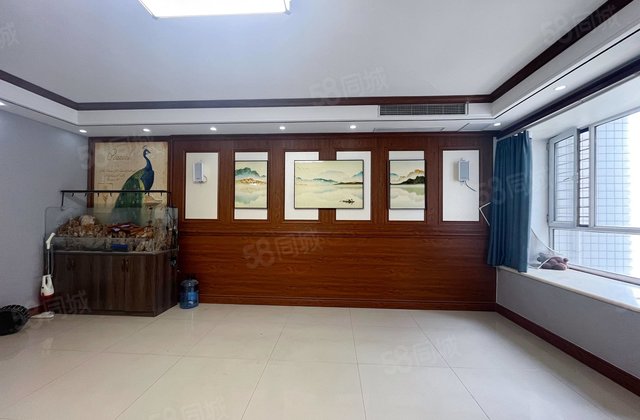 ，阳光  ，中间楼层，诚心出售