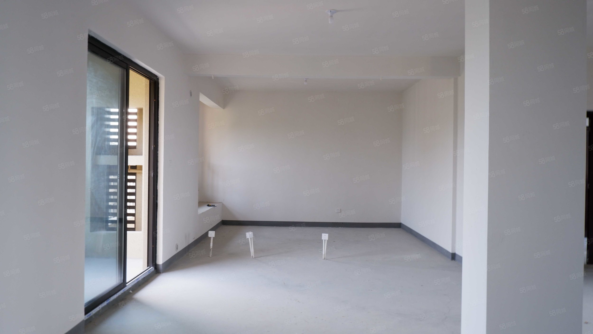 安吉清华园3室3厅1卫89㎡南120万