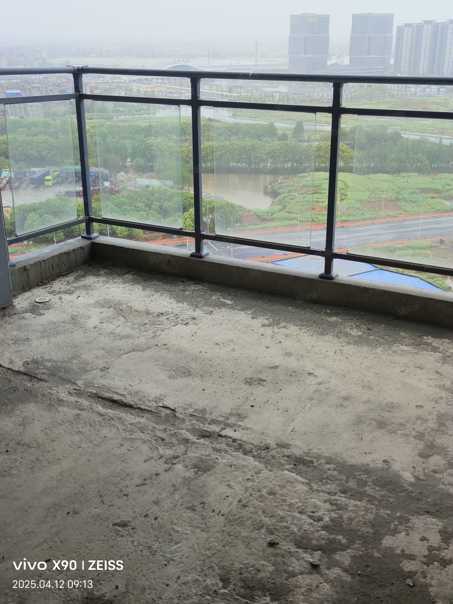 唯美玉龙紫园3室2厅2卫99.5㎡南52万