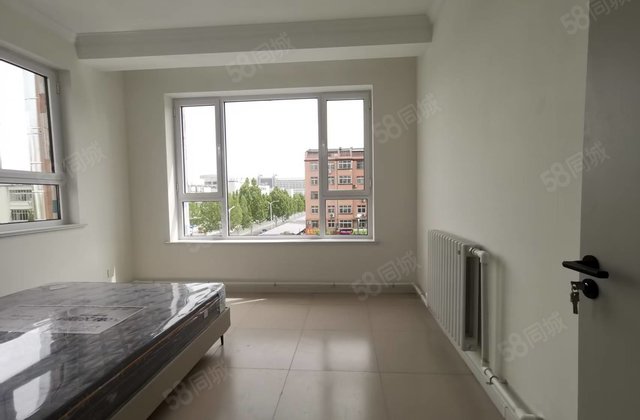 柳园小区 老文轩   精装三室 好楼层 价格可议