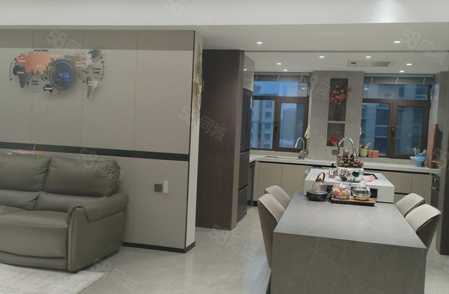 中央帝景 80万装修豪华保养好 板楼 中间楼层 车位储藏室齐