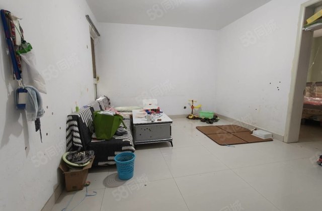 东昌丽都别墅区，小高层，无占  南北通透大三室中间层户型棒，