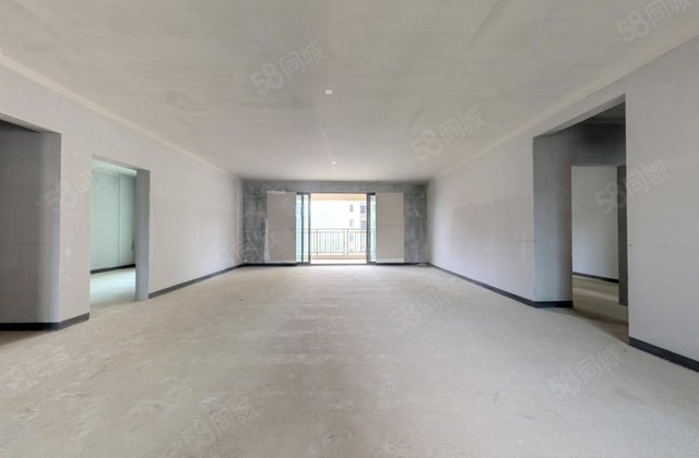 碧桂园凤凰城4室2厅204.85㎡180万二手房图片