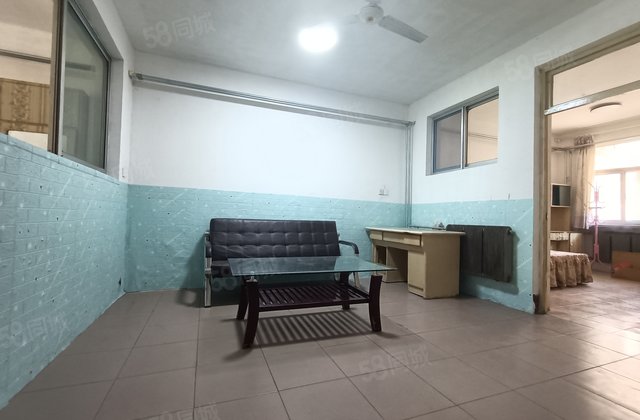 市区东昌中學 一楼带院 三室急卖 免大税 随时看