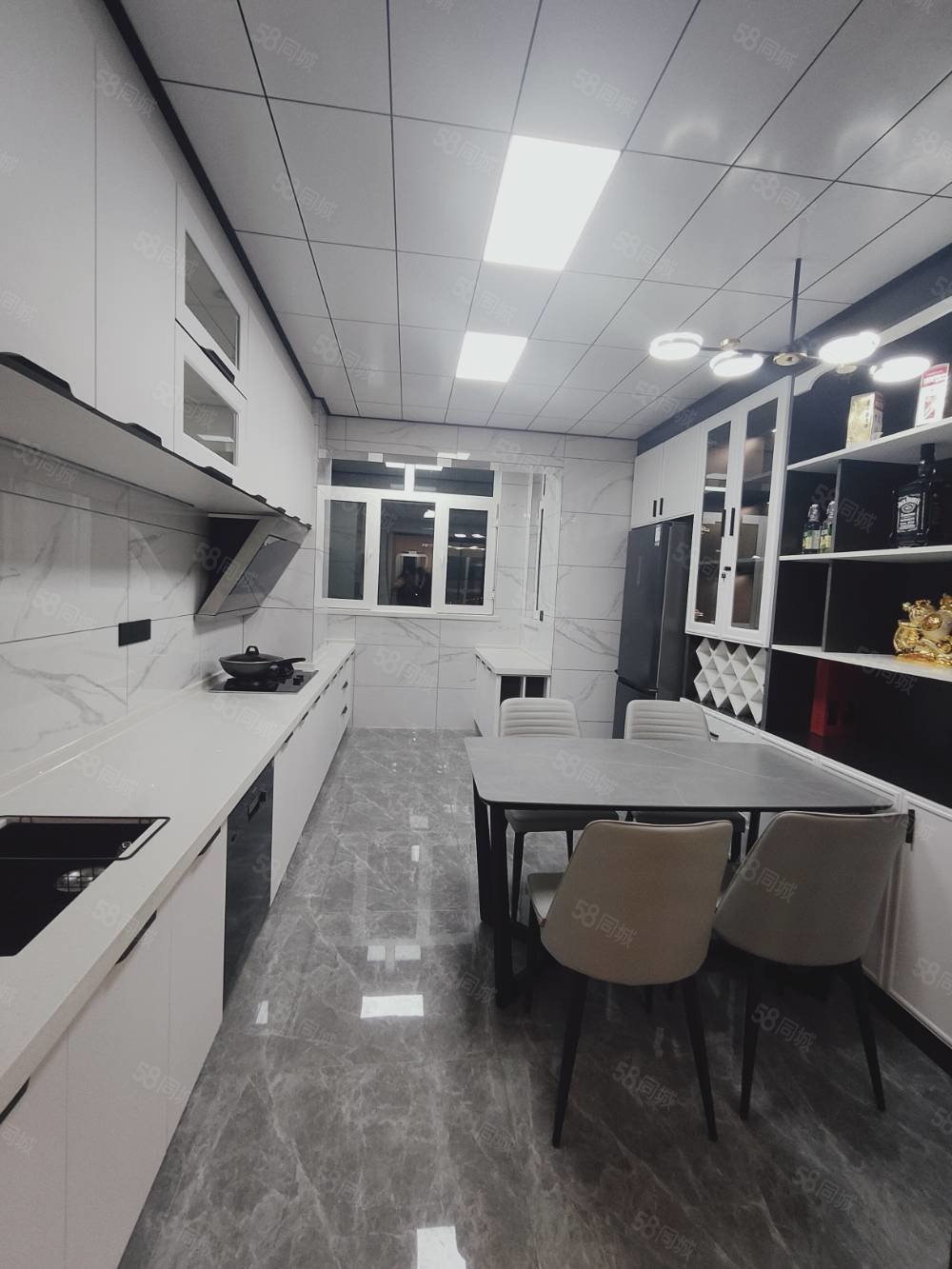 凤凰城(海林)2室1厅1卫117㎡南北41.8万