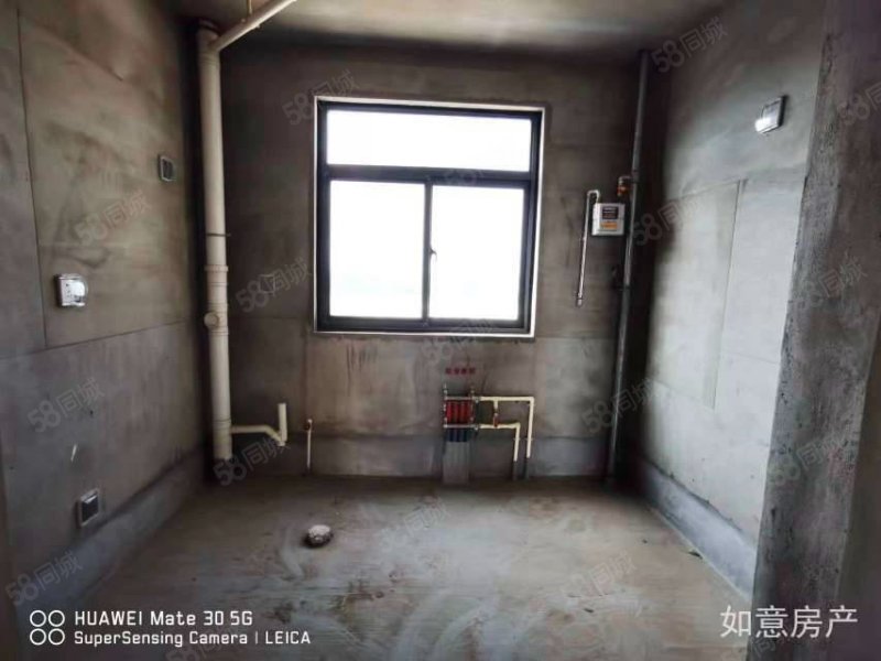 建业特区壹号北区4室2厅2卫169㎡南北130万