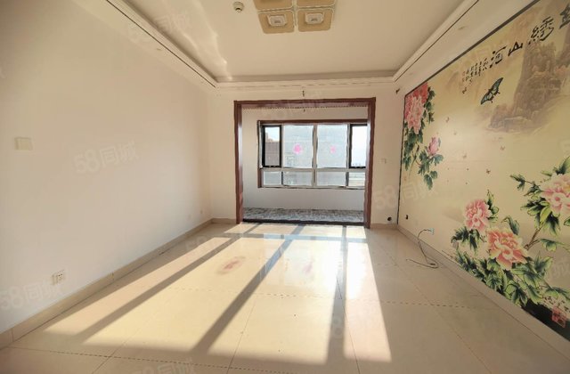 急售 新一中对过 民生 三室两厅两卫双阳台 精装修 户型方正