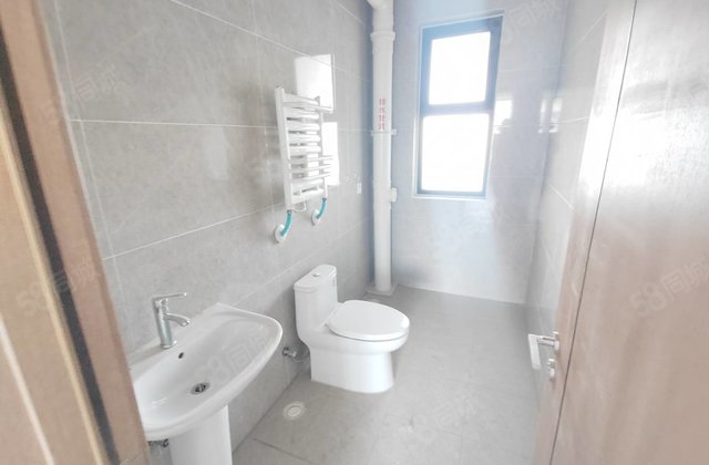 聊城  实验 城市玖玺 3室2卫 落地阳台 嘎嘎新房 有钥匙