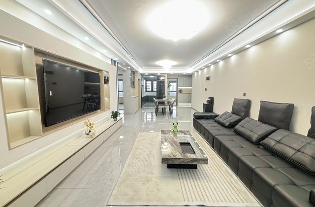 御湖世家3室2厅132㎡69万二手房图片