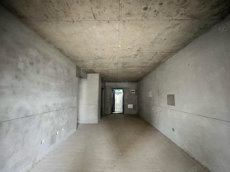 国建公园里3室2厅1卫110㎡南北65万