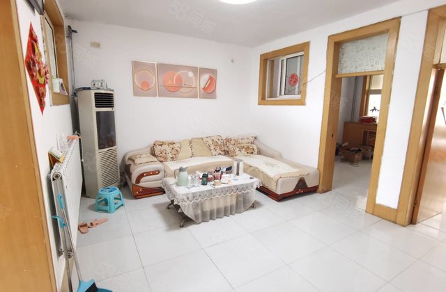 振兴路 锅炉厂家属院 三楼 小区停车方便 满五