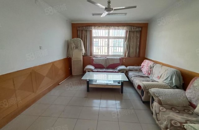 公安局家属院 梦想楼层 南北通透户型方正 方便看房诚心出售