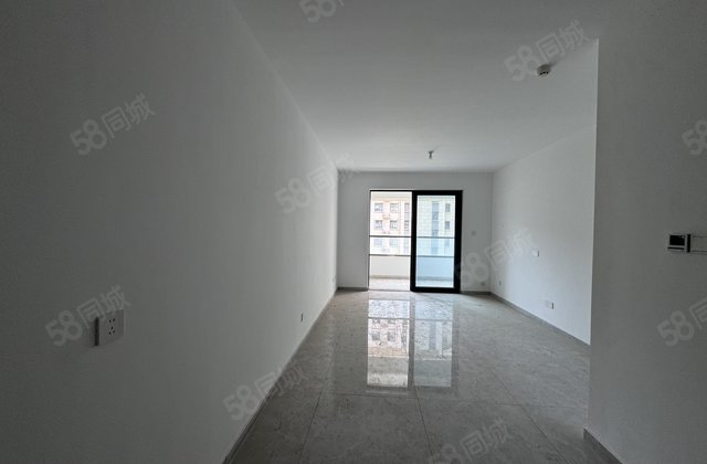 急售理想城，阿卡六期，泰和园，三室带车位储藏室，价可谈