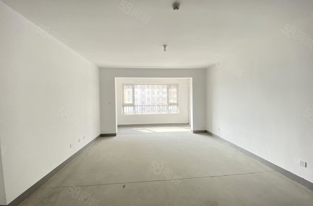 徒骇河畔中间楼层，房东急售昌润莲城四室两厅两卫