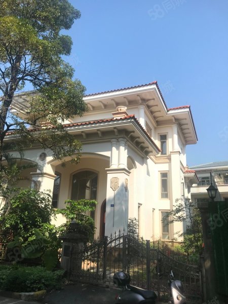 恒大山水城(别墅)5室2厅3卫216㎡南北480万