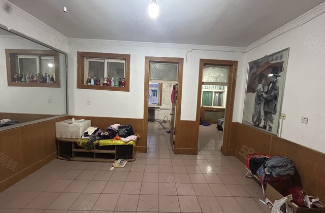 电业局四院 划文轩 停车方便，龙山花园 随时看房