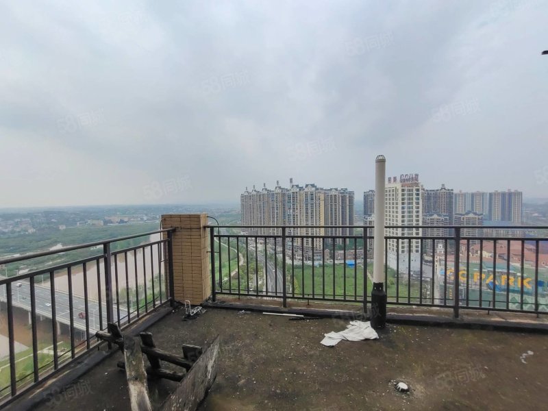 【10图】银泰红城江景复式带露台 实用面积300平,银泰红城(二三四期)