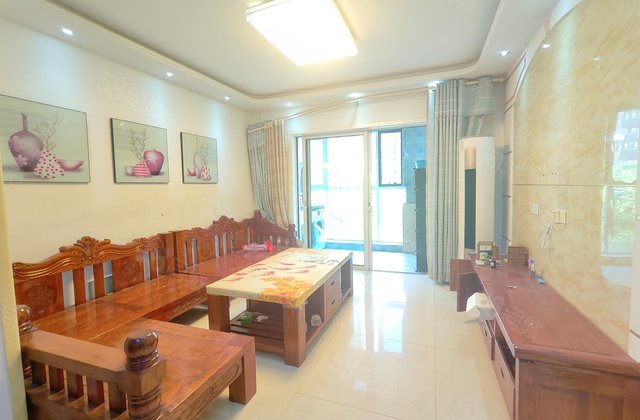 水岸花语 电梯六层洋房 带车位 免大税  莲湖新城 昌润莲城