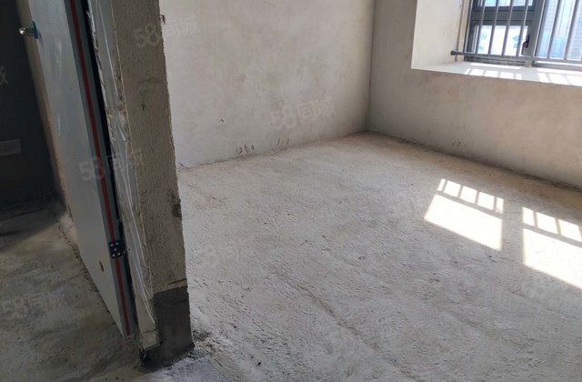 悦澜山居A区3室2厅95㎡86万二手房图片