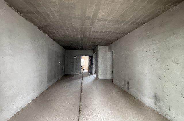 新星宇金麟府4室2厅141㎡56万二手房图片