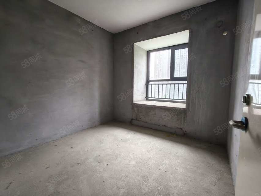 常隆花园3室2厅1卫121.73㎡南59.8万