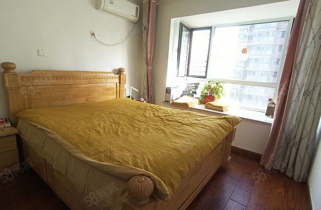 文轩本部新东方龙湾东门精装三室双卫送储藏室免大税