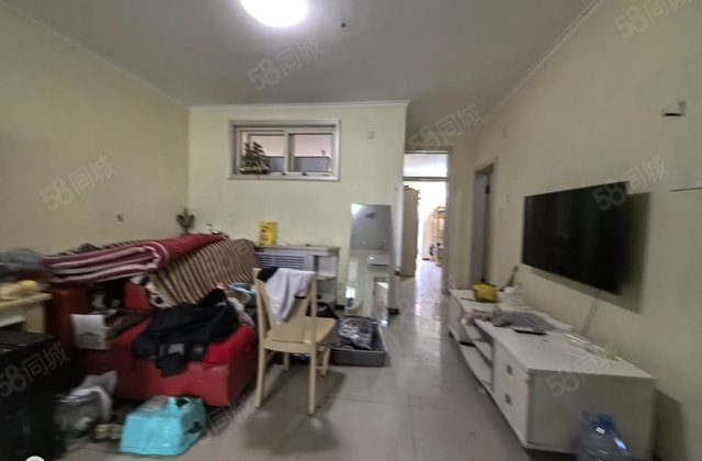 急售文轩本部 红旗   学府花园 三室中间楼层 带车位储藏室