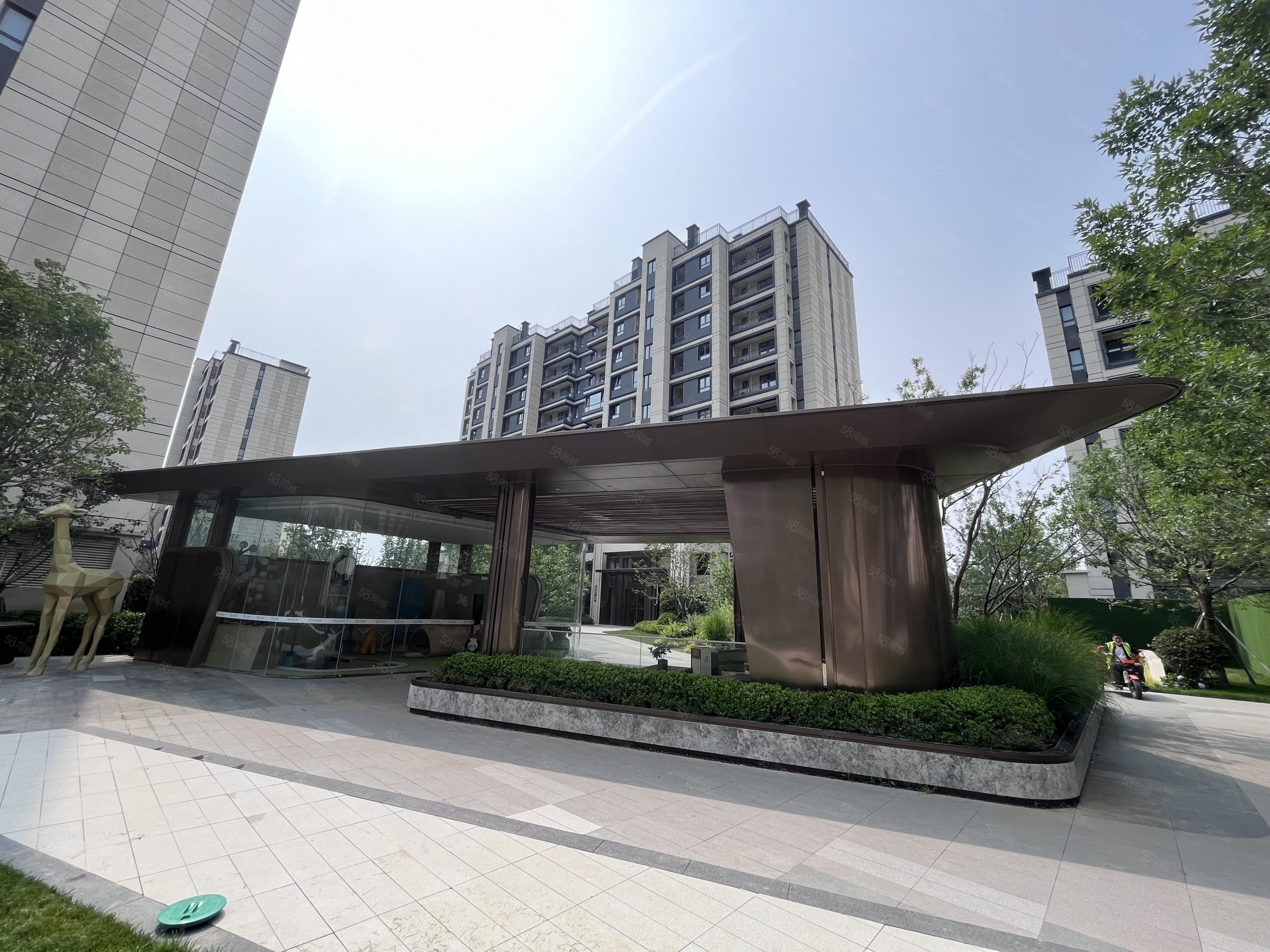 中海长安云锦3室2厅2卫115.62㎡南北130万