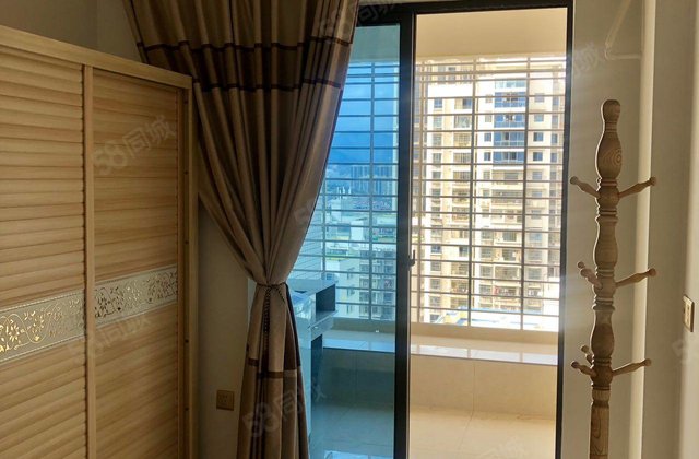 卧龙小区二期3室2厅123.82㎡89.8万二手房图片