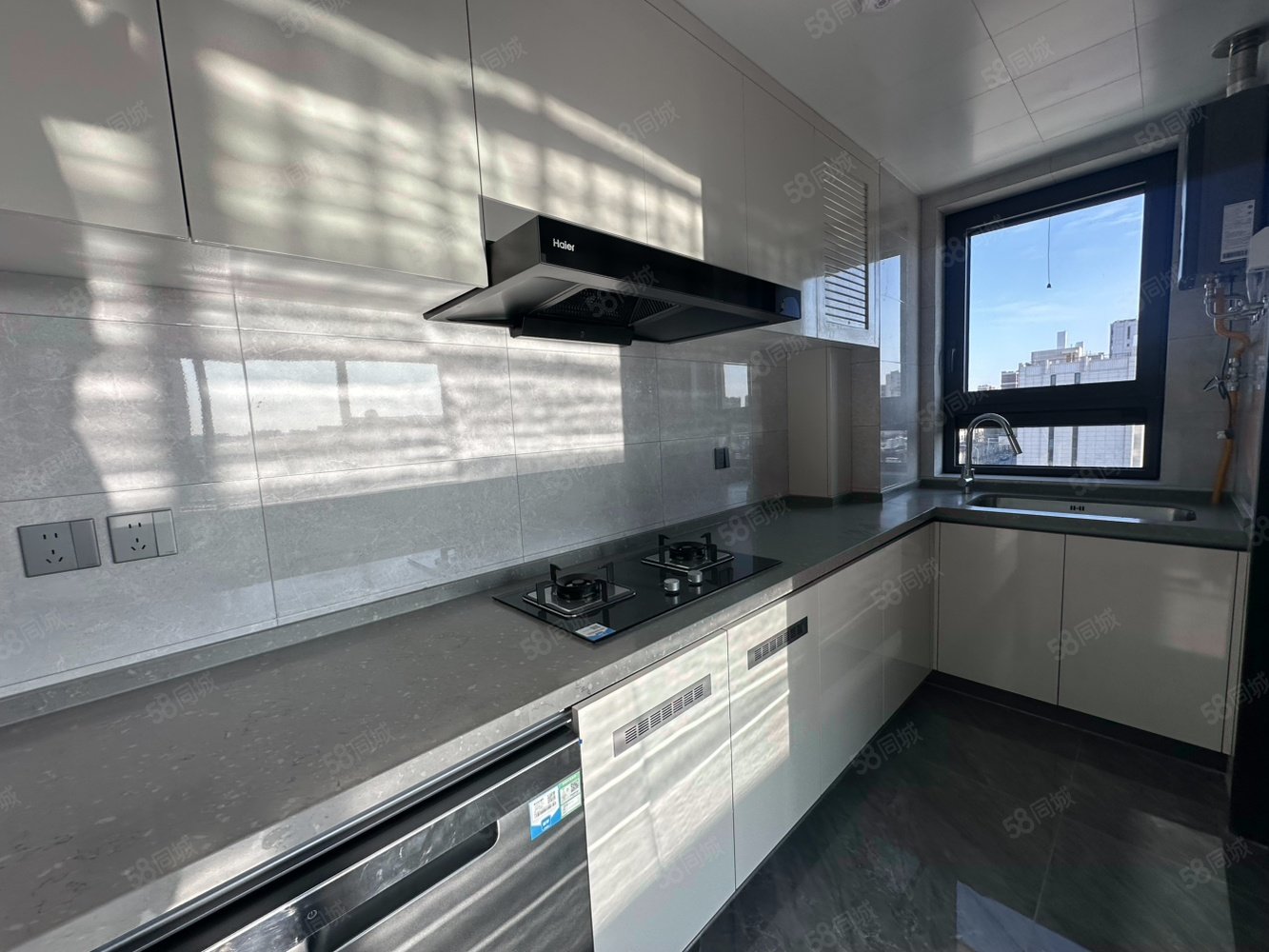 星譽(yù)BEIJING南區(qū)3室2廳2衛(wèi)105㎡南北450萬