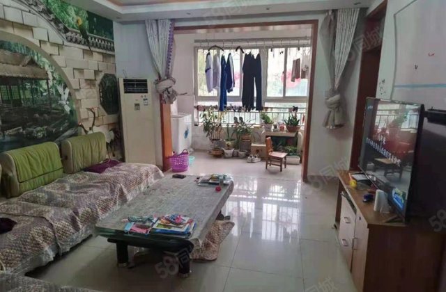 水晶城123平三室两厅一卫二楼报价80多