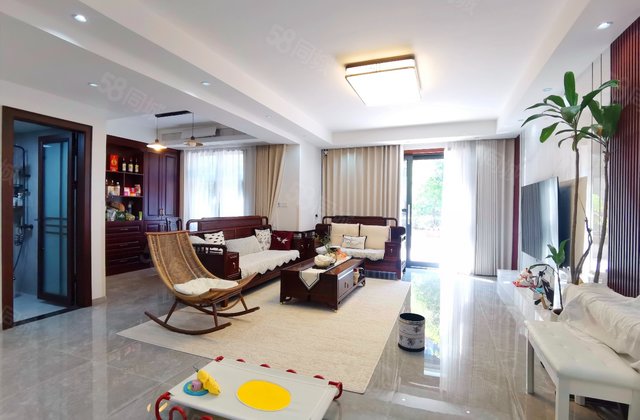 阳光100阿尔勒二期5室2厅114.3㎡105万二手房图片