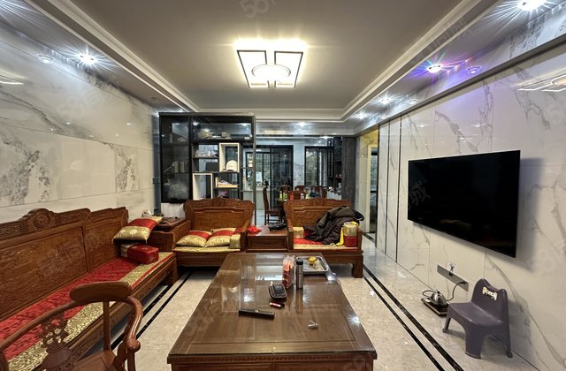 利通塘北壹号4室2厅134.38㎡140万二手房图片