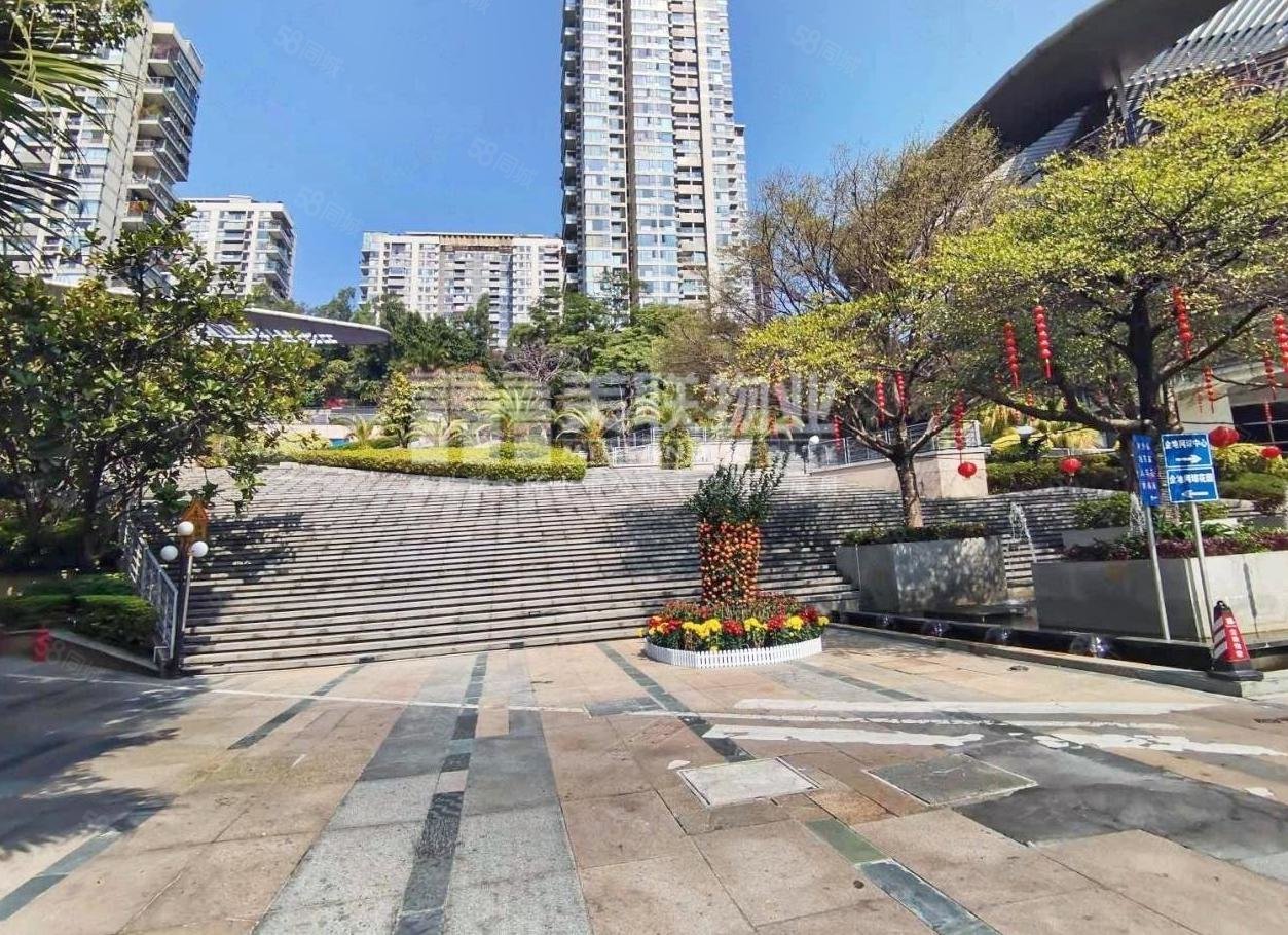 金地香蜜山3室2厅2卫131.56㎡南1500万