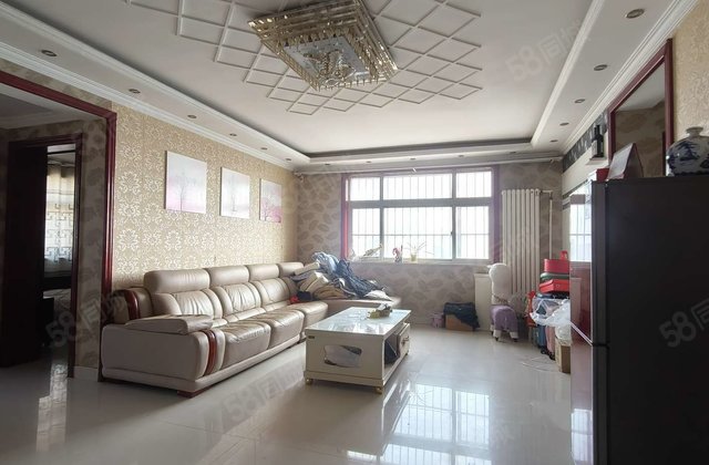 金凤龙庭 3房 周边配套完善