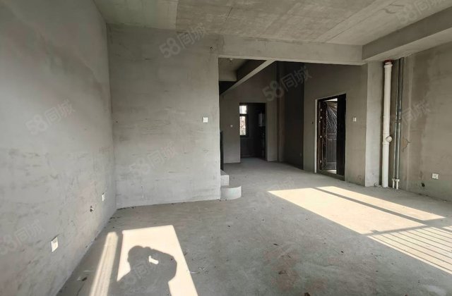 牛驼温泉孔雀城(7.2.2期别墅)5室2厅185㎡150万二手房图片