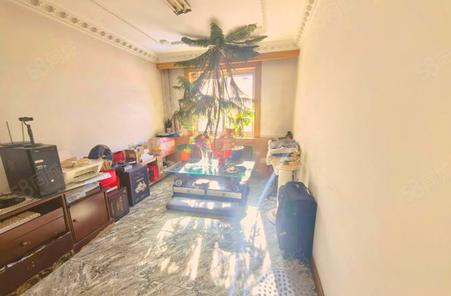 经纬六道街15号小区2室1厅120㎡135万二手房图片