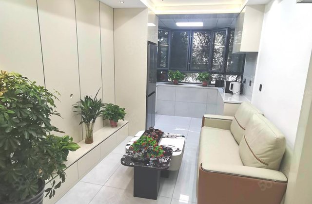 东湖街14-4号小区2室1厅52㎡31.8万二手房图片